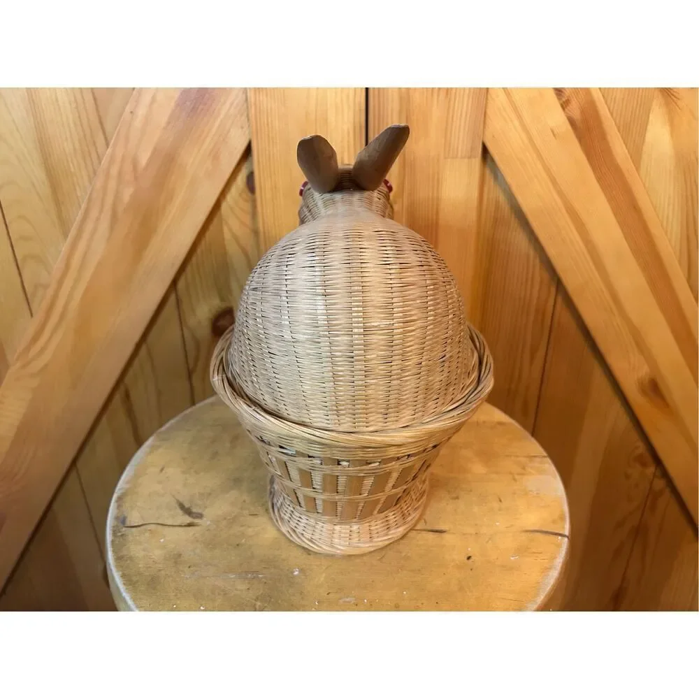 Vintage Bunny Rabbit Woven Wicker Basket Lidded Red Button Eye Easter (8563)